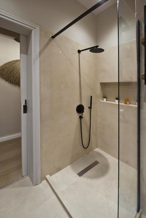 Stylish Apartment At Pagrati Atene Esterno foto